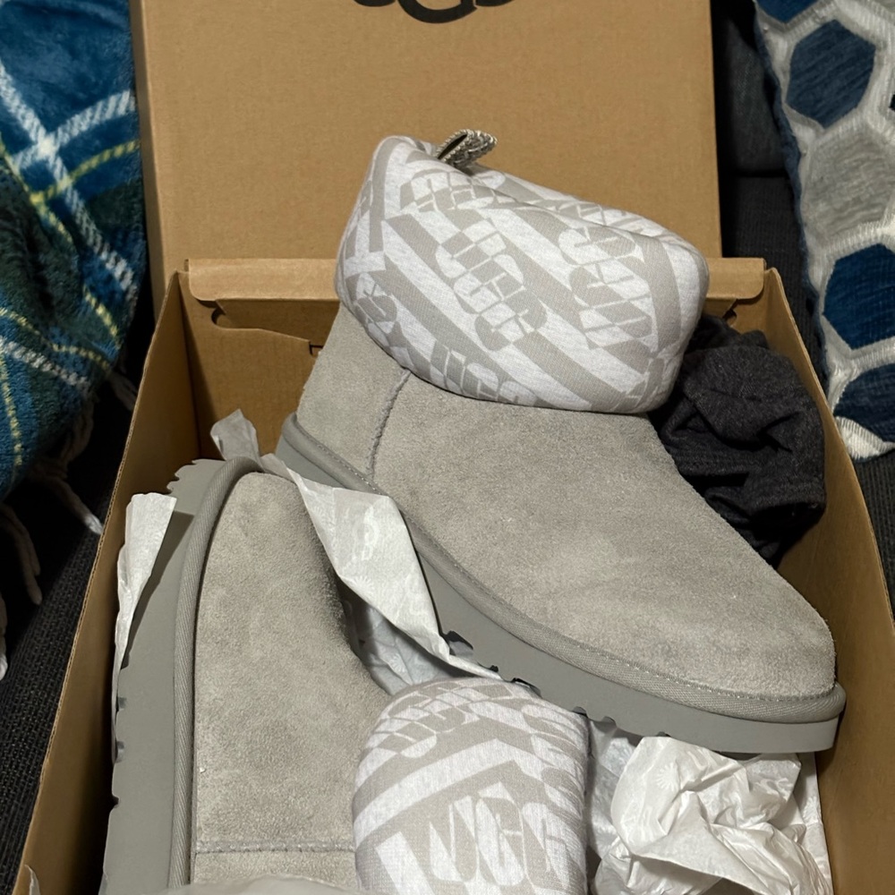 Ugg new in box size 7